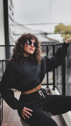 Buzo Crop top algodón NEGRO