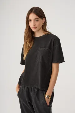 REMERA STONE