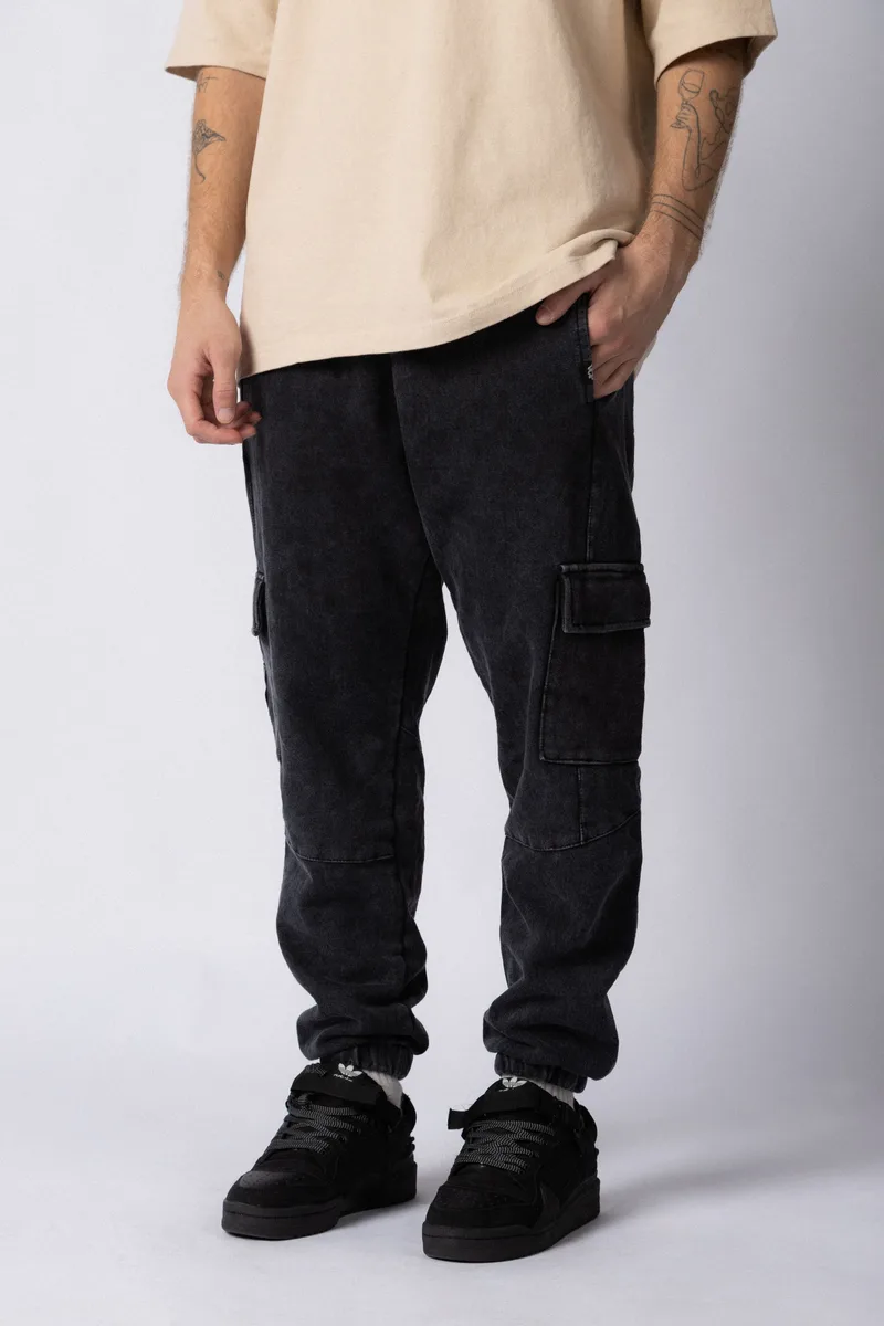 Jogger Cargo Ember Negro