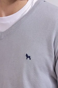 Sweater cuello V Gris Melange (Solo talle S)