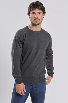Sweater cuello redondo Boris Gris grafito (Solo talle S)