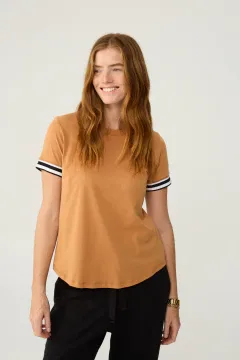 REMERA AGATA
