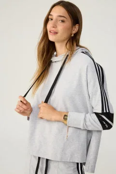 BUZO AGATA