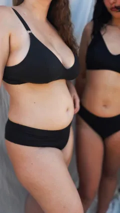 Corpiño Mia alta contención algodón negro